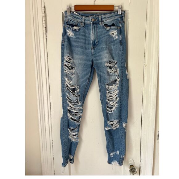 American Eagle Women’s Jean Size 2 Distressed Mid Rise Stretch  Mom Jeans - Picture 7 of 9